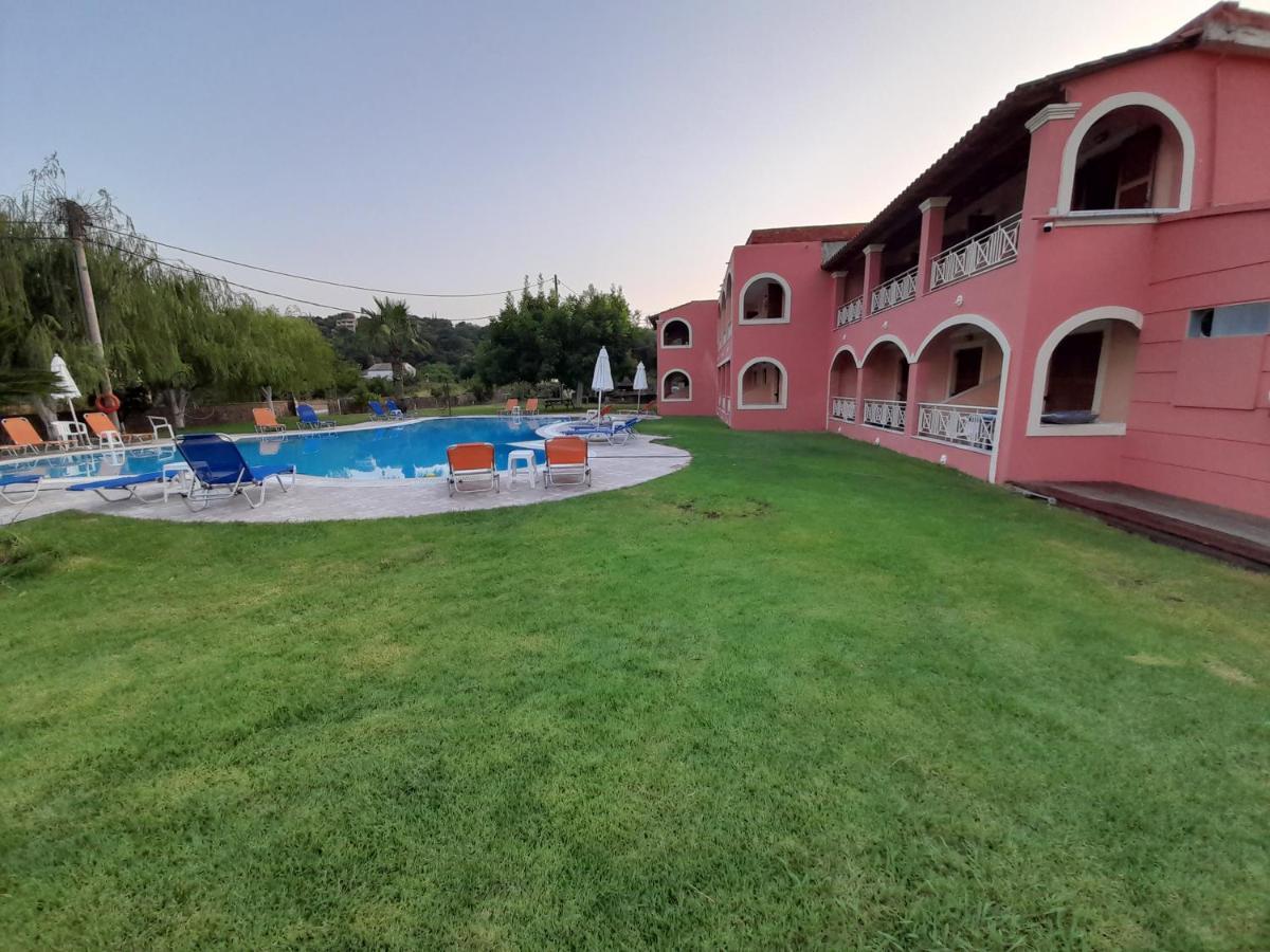 Aronda Apartments Дасія Екстер'єр фото