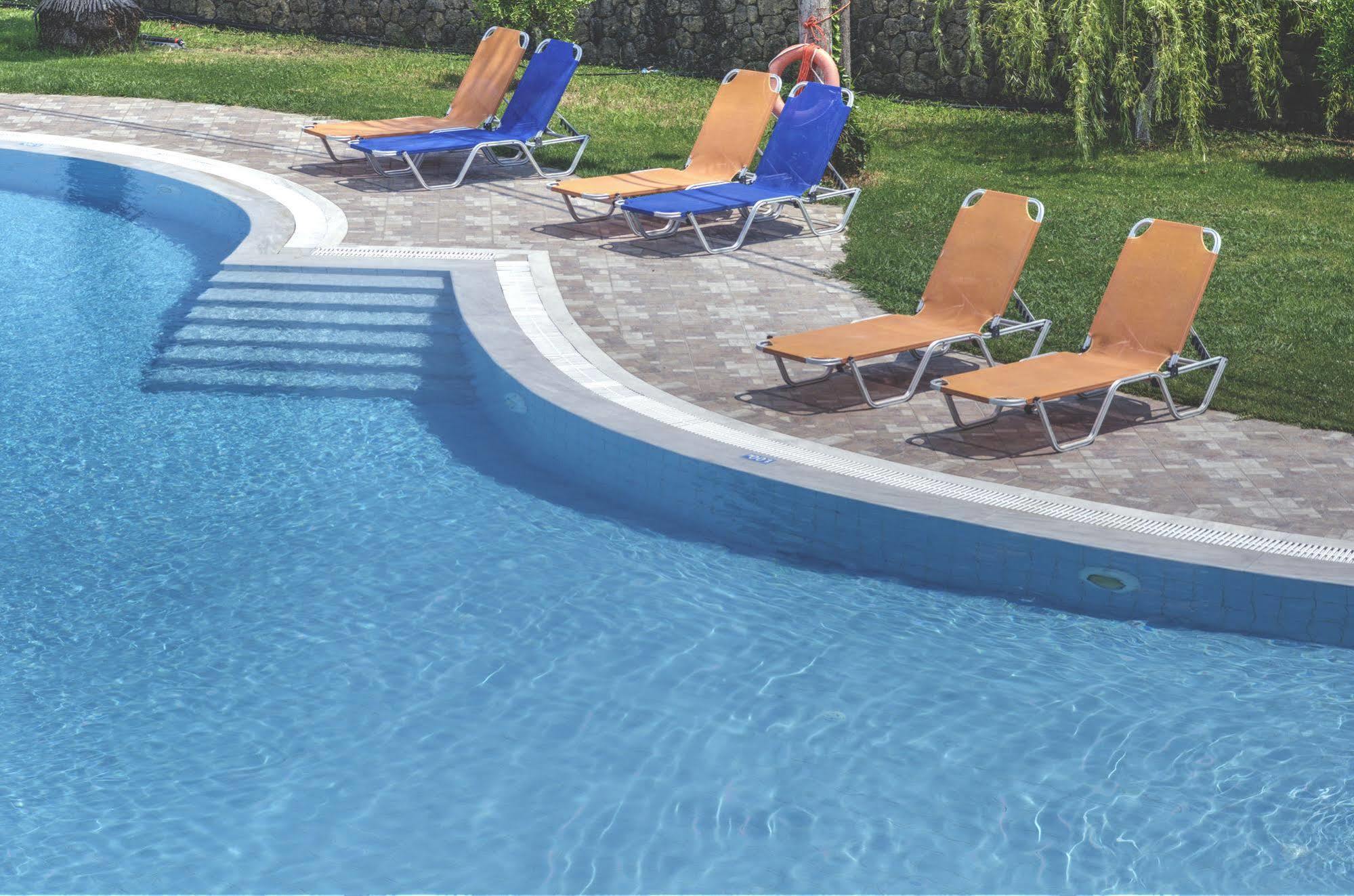 Aronda Apartments Дасія Екстер'єр фото